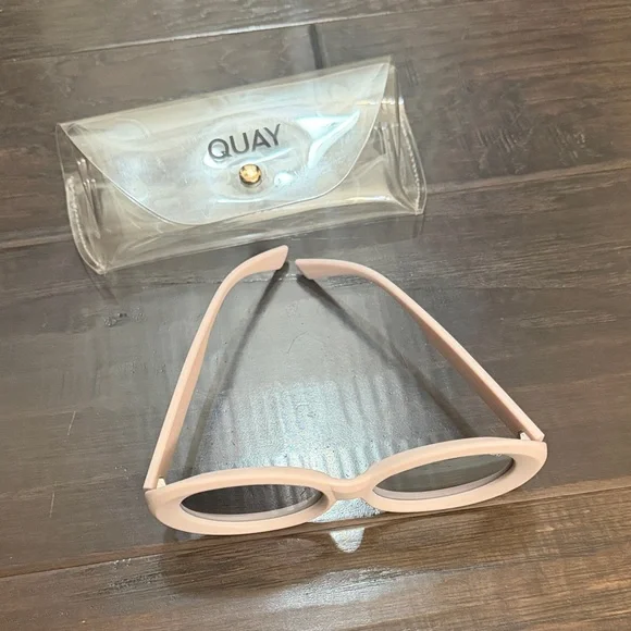 Quay Sunglasses Pink Round Mirror - Picture 6 of 8